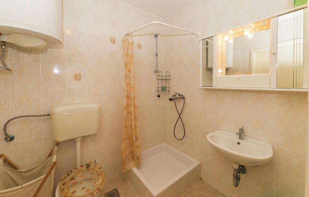 Apartment Diana - Great Location, Cosy 2 Bedroom, 2 Bathroom Apt Kukljica Exterior photo